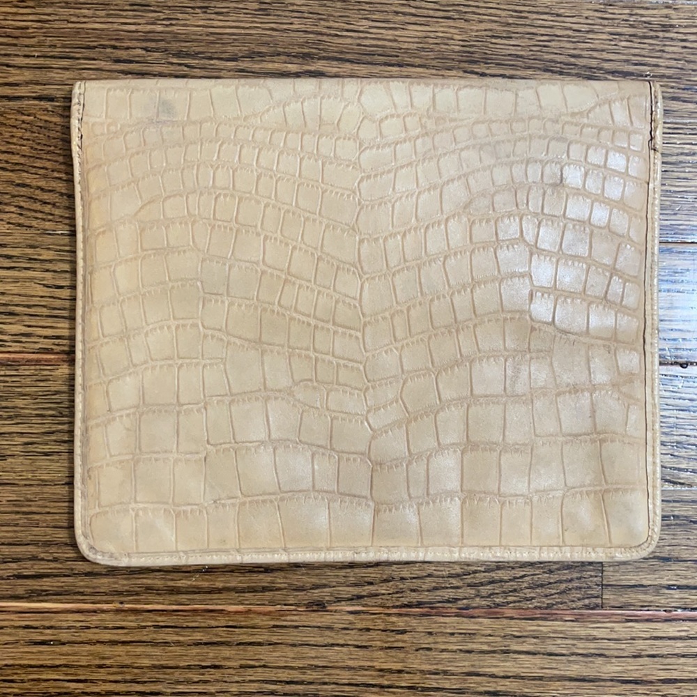 Michael Kors Beige leather clutch - Picture 3 of 5